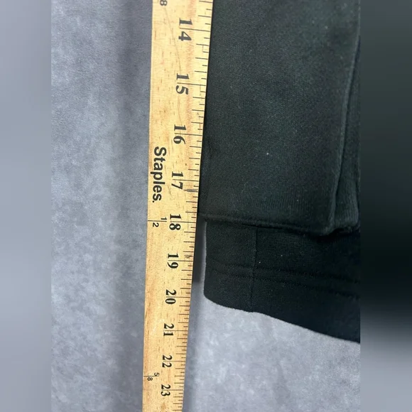 Lululemon Scuba Mid-Rise Oversized Cargo Short 9 Black‎ Size S